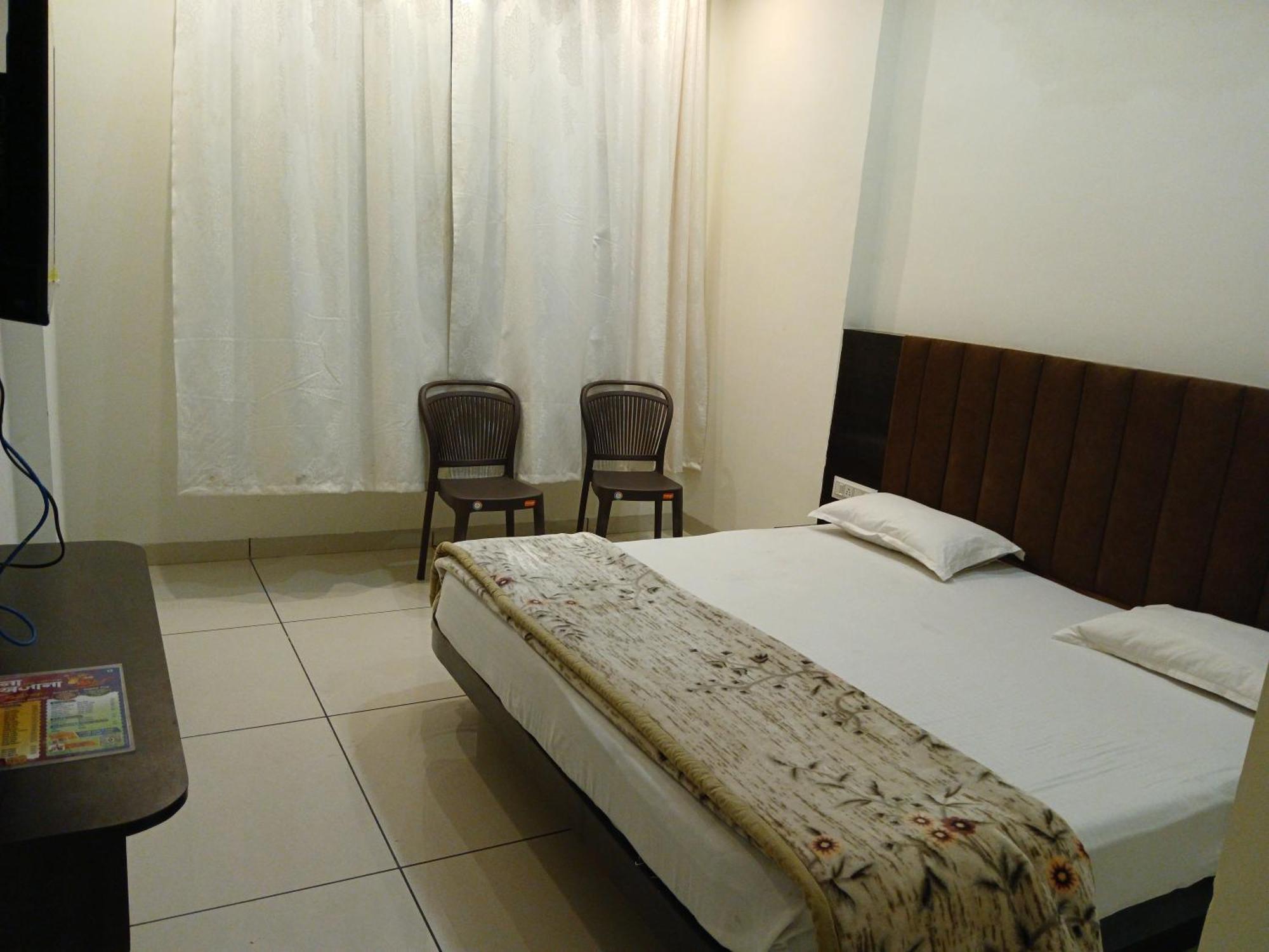 Hotel Jyoti Shree Ujjain Exterior foto